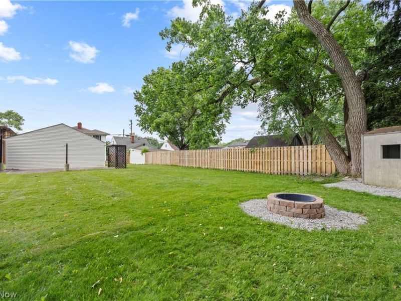 3113 Snow Road , Parma, OH 44134 Photo 6
