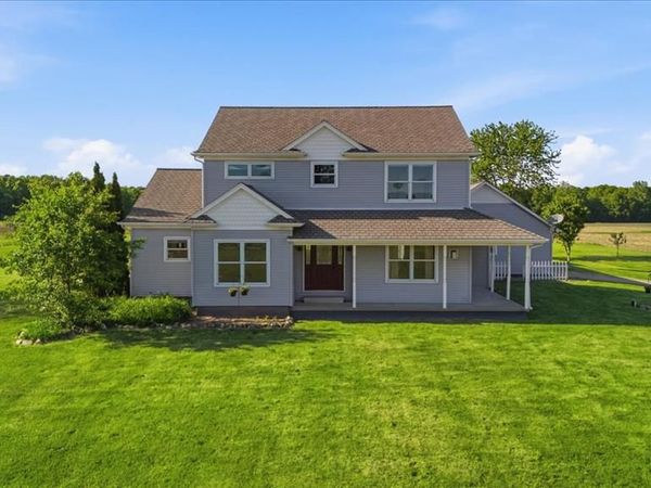 7868 Big Hand Road , Columbus Twp, MI 48063