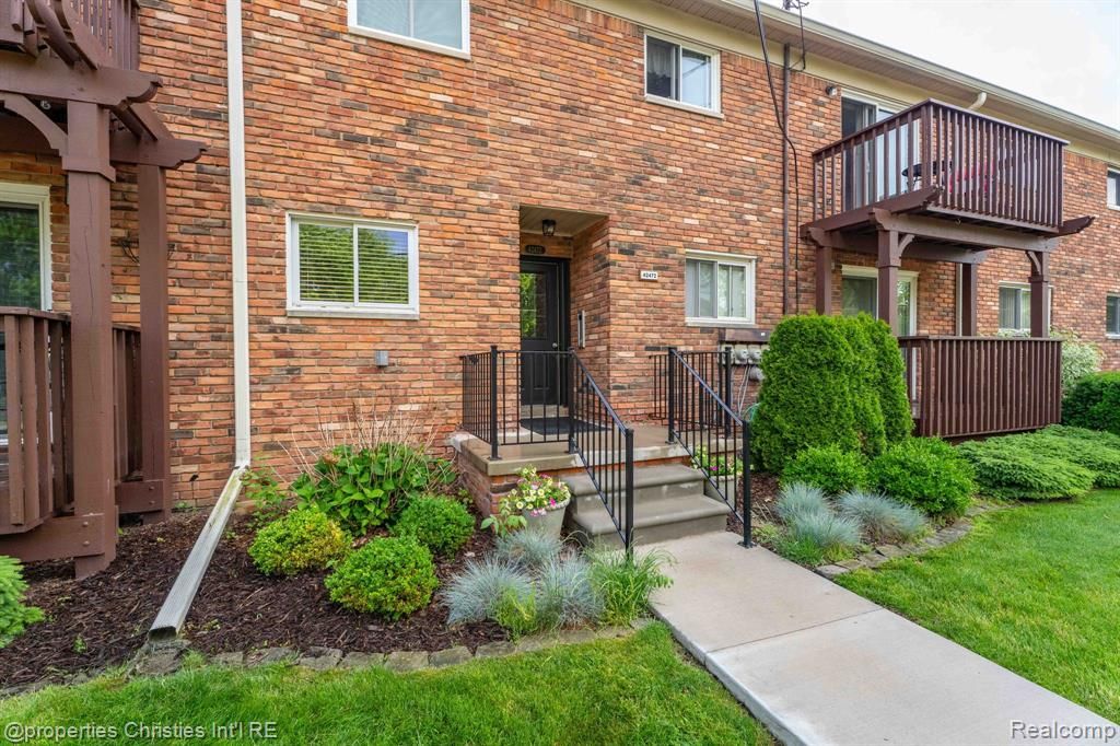42472 Woodward Avenue, Bloomfield Hills, MI 48304 Main Photo