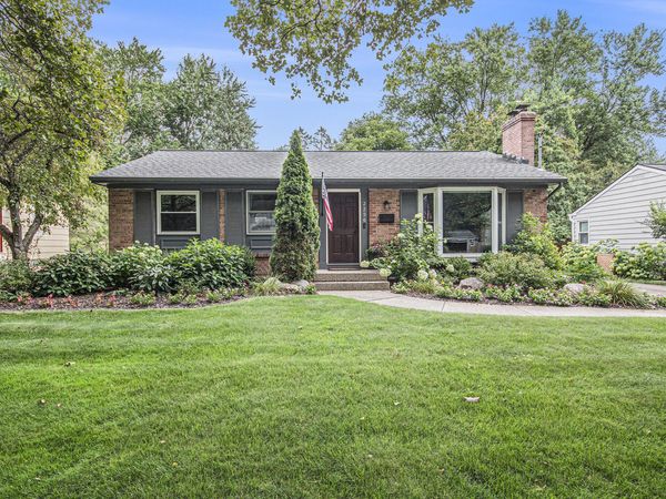 2236 Sylvan Avenue SE, Grand Rapids, MI 49506