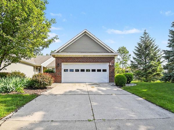 2091 Woodshire Place SE, Grand Rapids, MI 49508