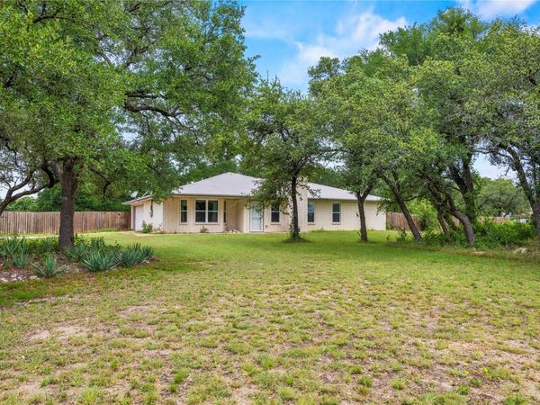 8827 E Highway 190 E, Lampasas, TX 76550
