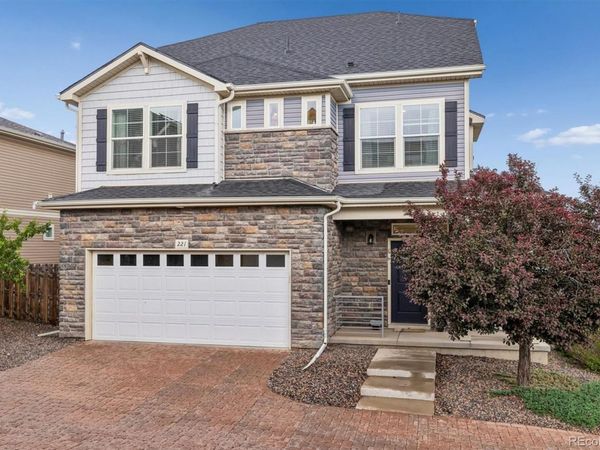 221 S Oak Hill Street , Aurora, CO 80018