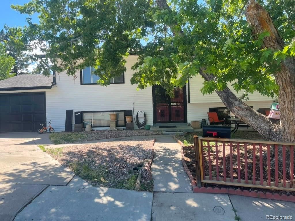 14522 E 22nd Place, Aurora, CO 80011 Main Photo