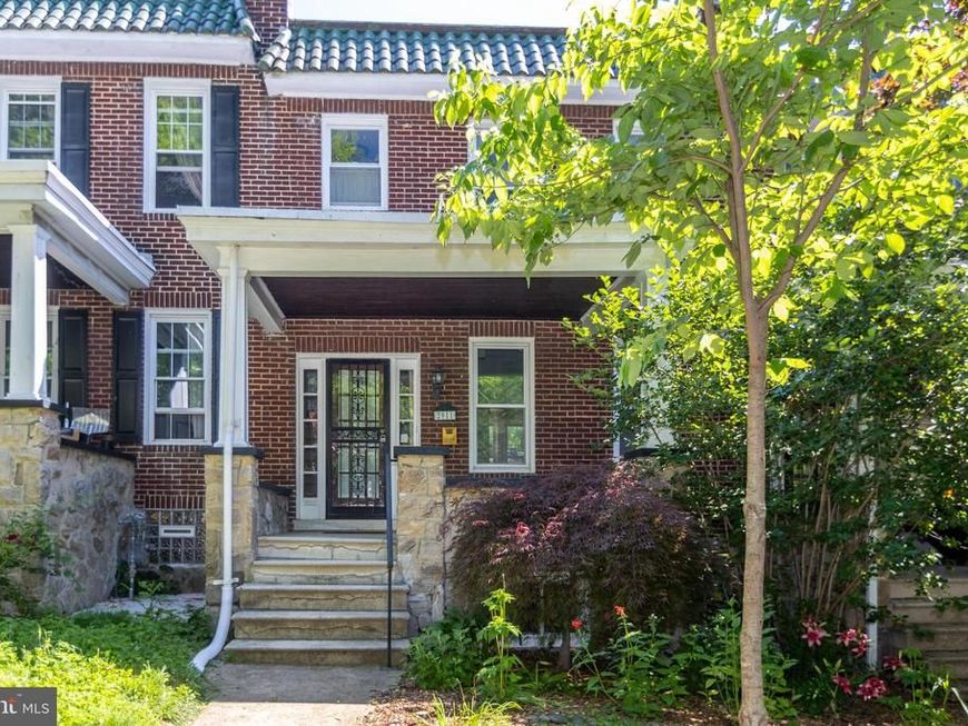 2911 Cresmont Avenue, Baltimore, MD 21211 Main Photo