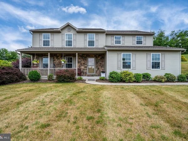 389 EAGLEVIEW DRIVE, MOHRSVILLE, PA 19541