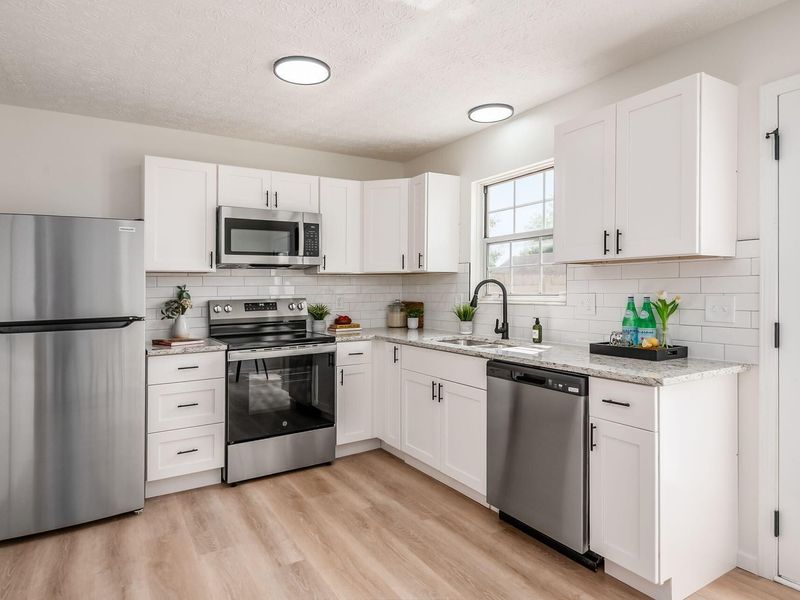 7875 Meadowhaven Boulevard, Unit 54, Columbus, OH 43235 Photo 12