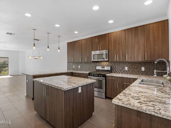 7827 N 20TH Glen, Phoenix, AZ 85021