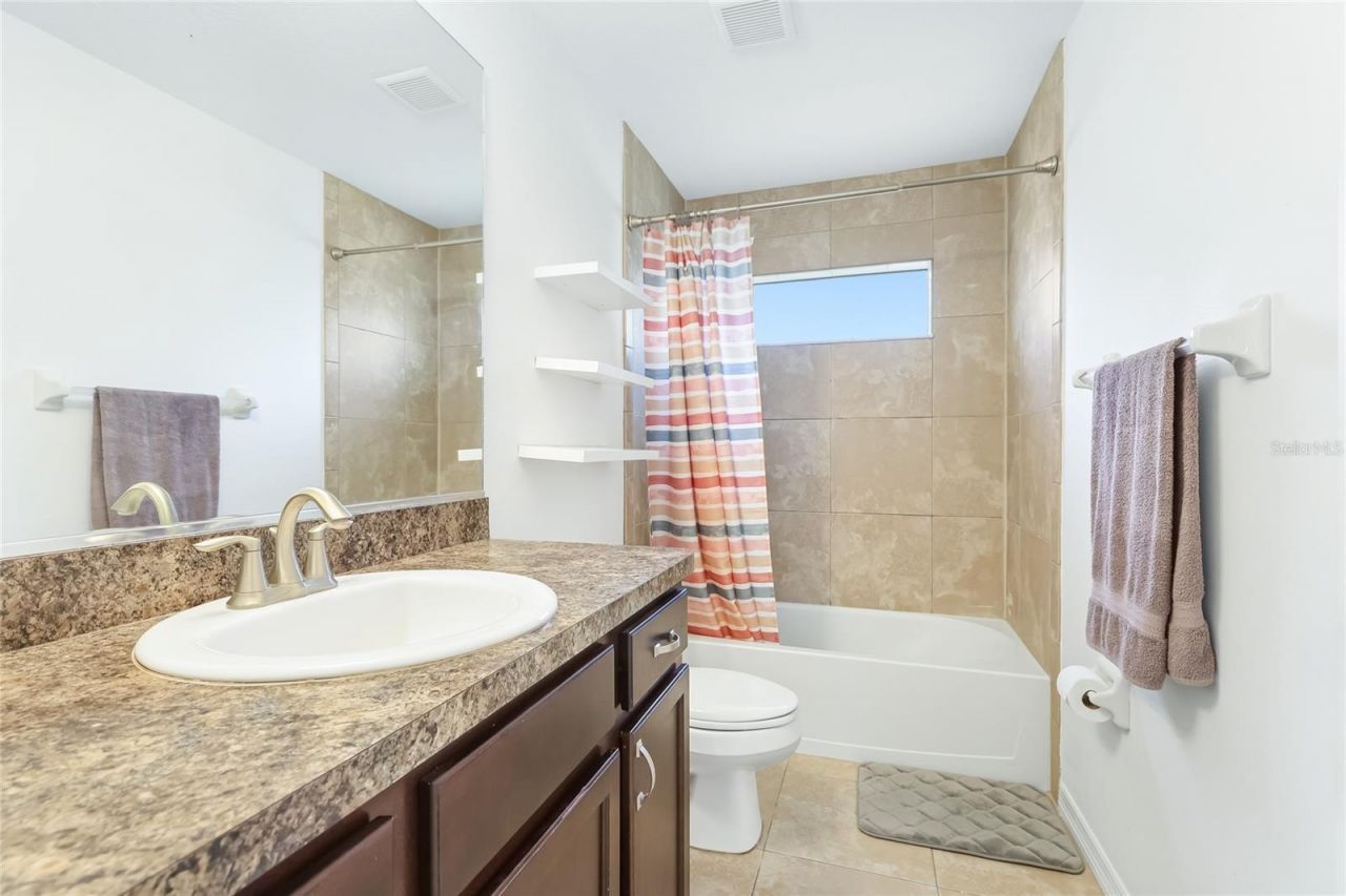 4803 San Ortebello Drive , Bradenton, FL 34208 Photo
