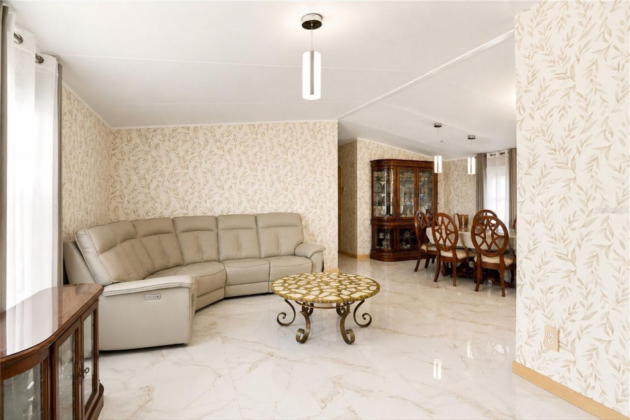 1 Poinsettia Drive, Fort Myers, FL 33905 Photo