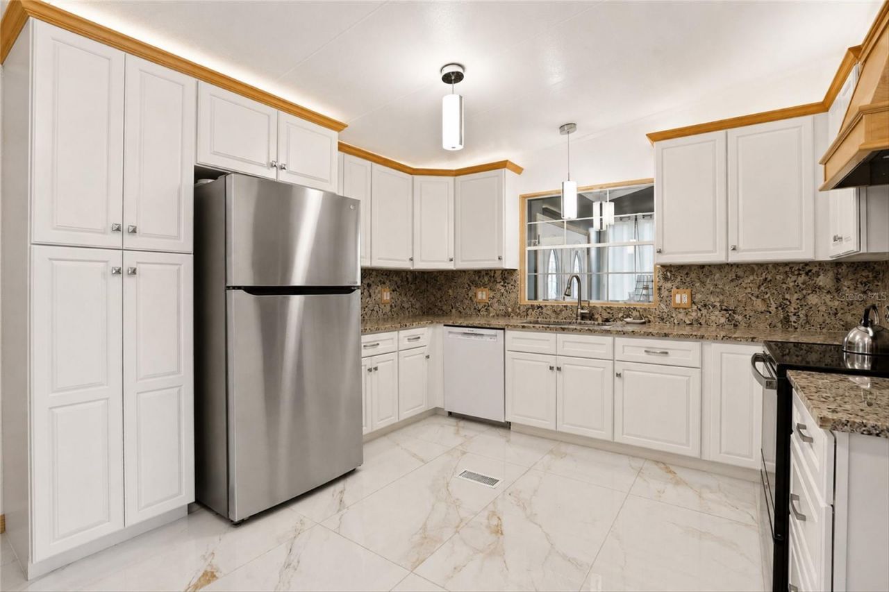1 Poinsettia Drive, Fort Myers, FL 33905 Photo