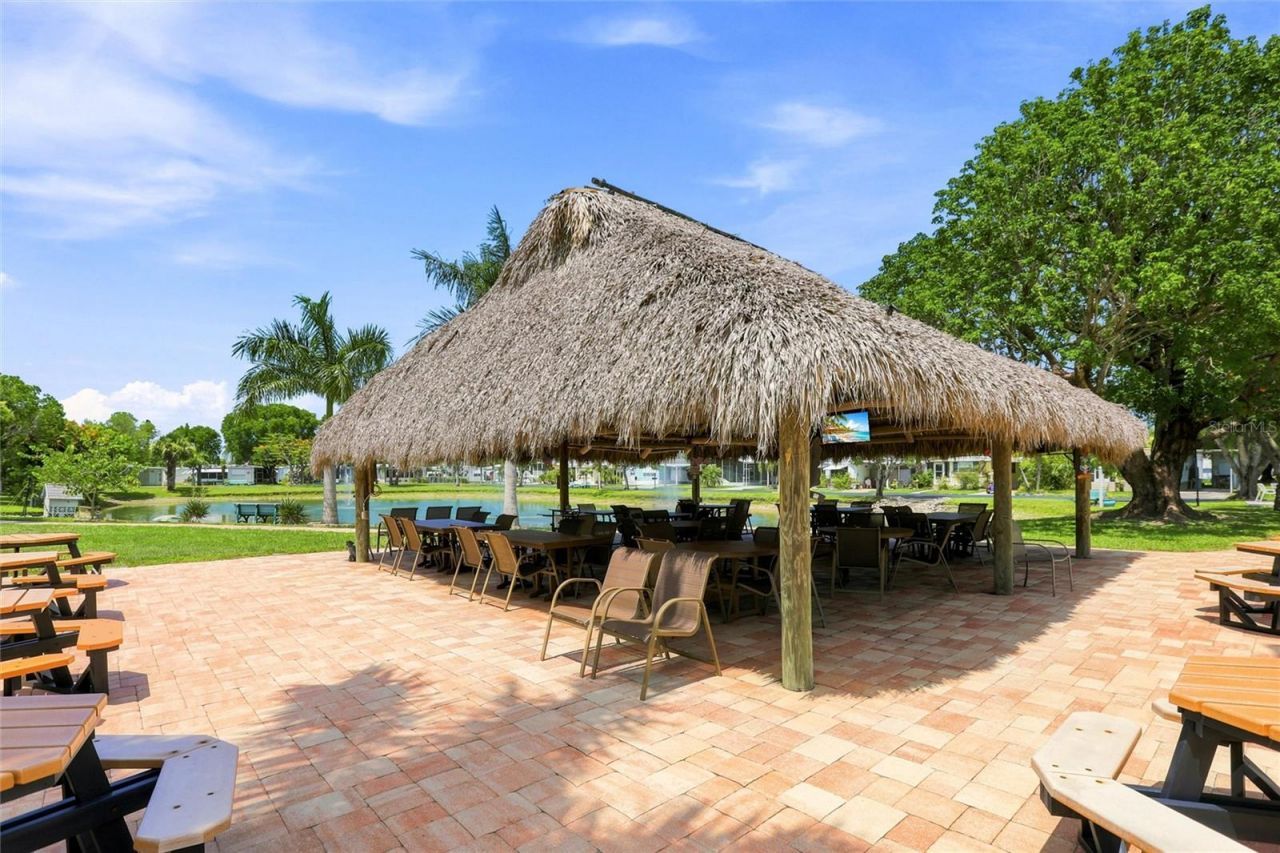 1 Poinsettia Drive, Fort Myers, FL 33905 Photo
