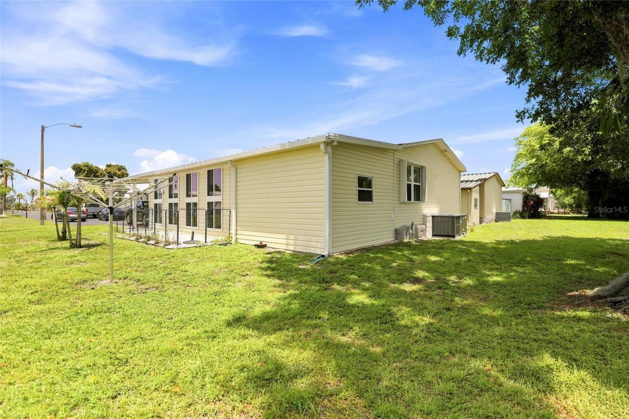 1 Poinsettia Drive, Fort Myers, FL 33905 Photo
