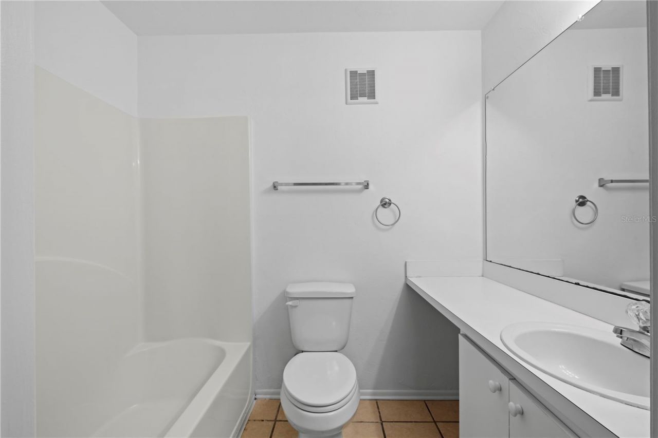 4000 SW 23rd Street , Unit 5-103, Gainesville, FL 32608 Photo