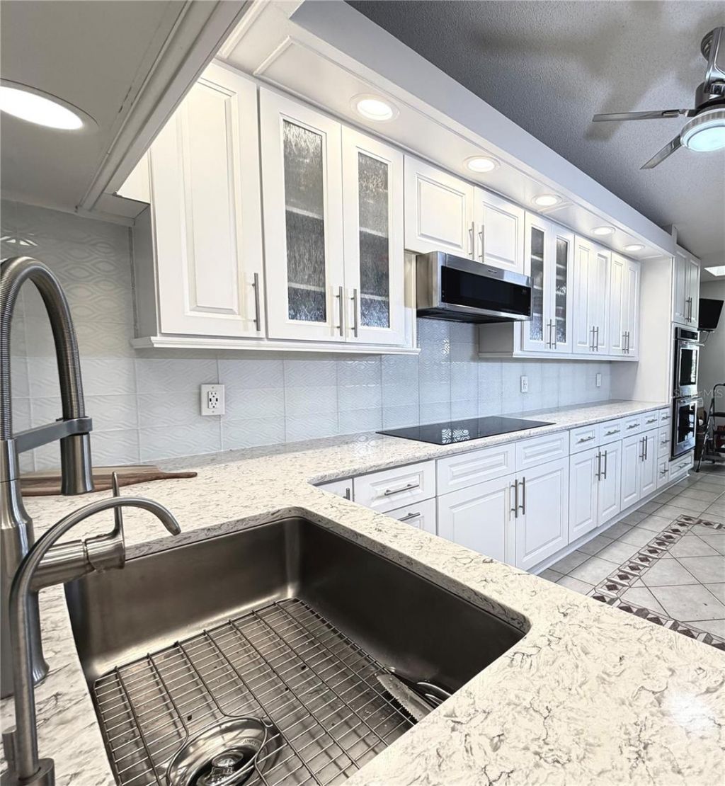 5813 Merion Way, Unit 5813, Sarasota, FL 34243 Photo