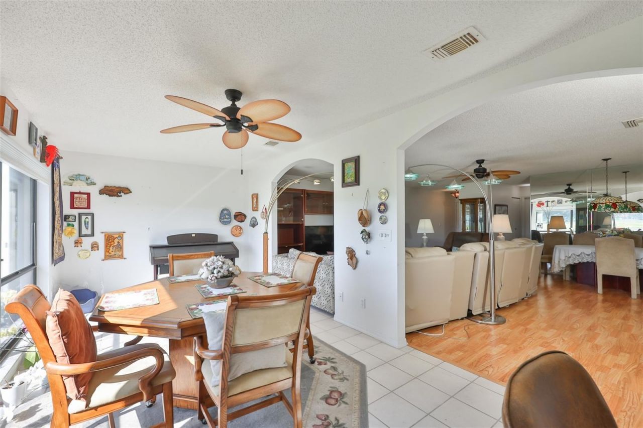 2611 Lancaster Drive , Unit 33, Sun City Center, FL 33573 Photo