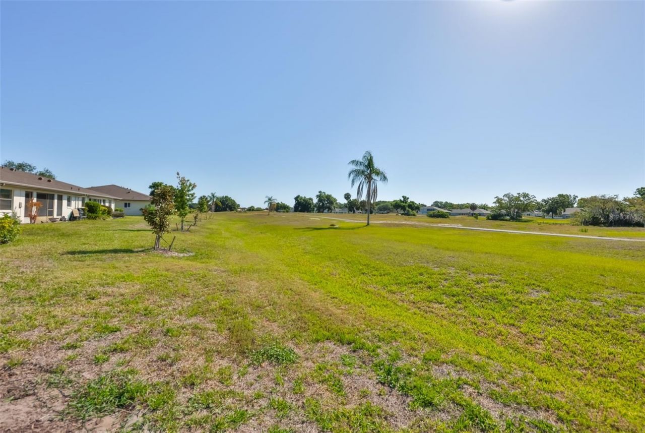 2611 Lancaster Drive , Unit 33, Sun City Center, FL 33573 Photo