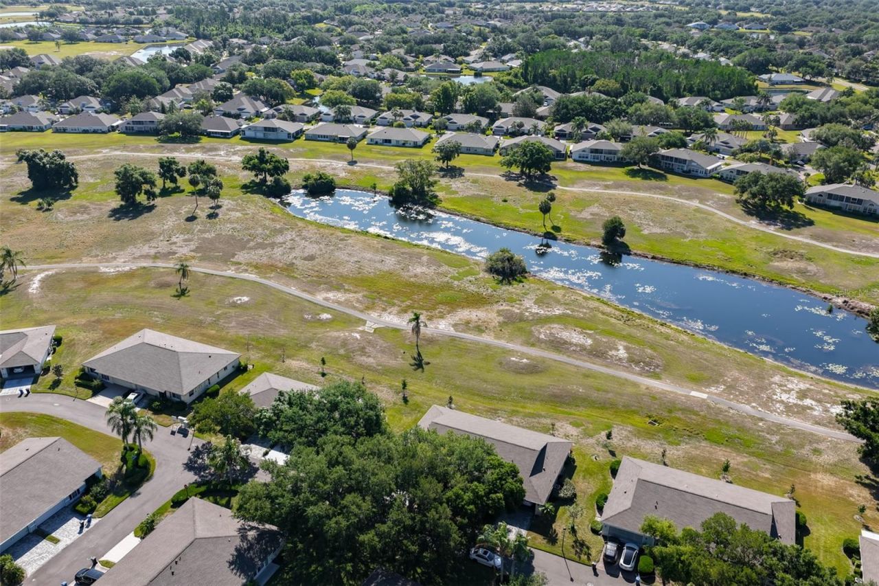 2611 Lancaster Drive , Unit 33, Sun City Center, FL 33573 Photo