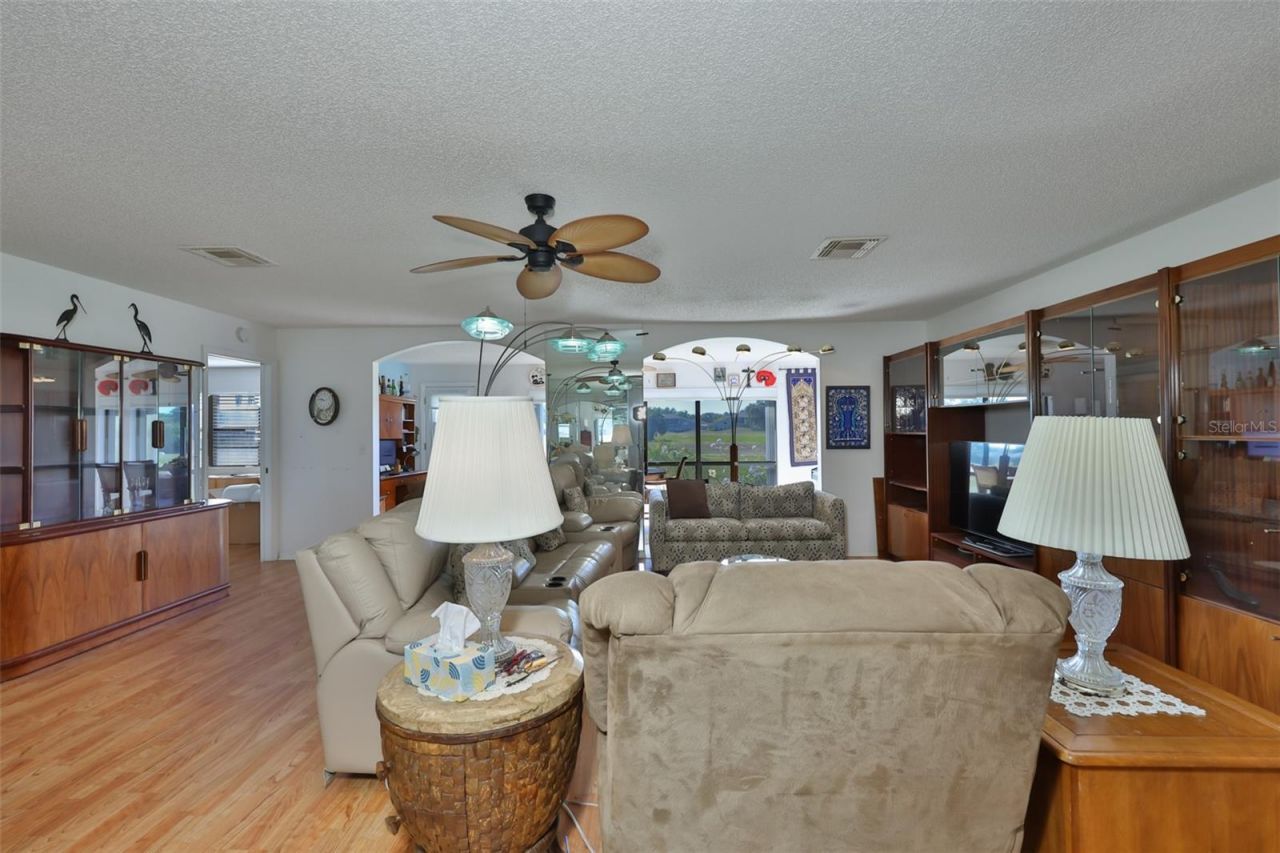 2611 Lancaster Drive , Unit 33, Sun City Center, FL 33573 Photo