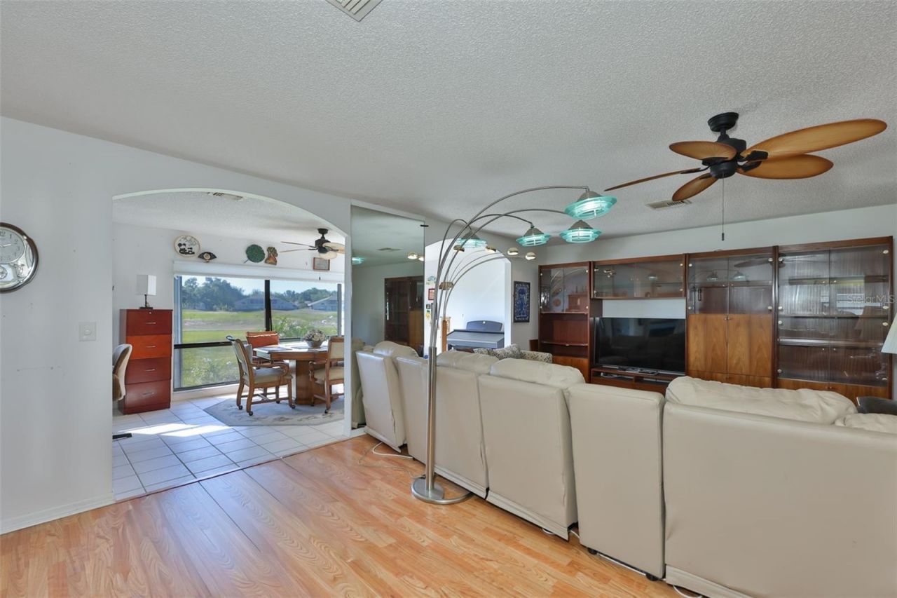 2611 Lancaster Drive , Unit 33, Sun City Center, FL 33573 Photo