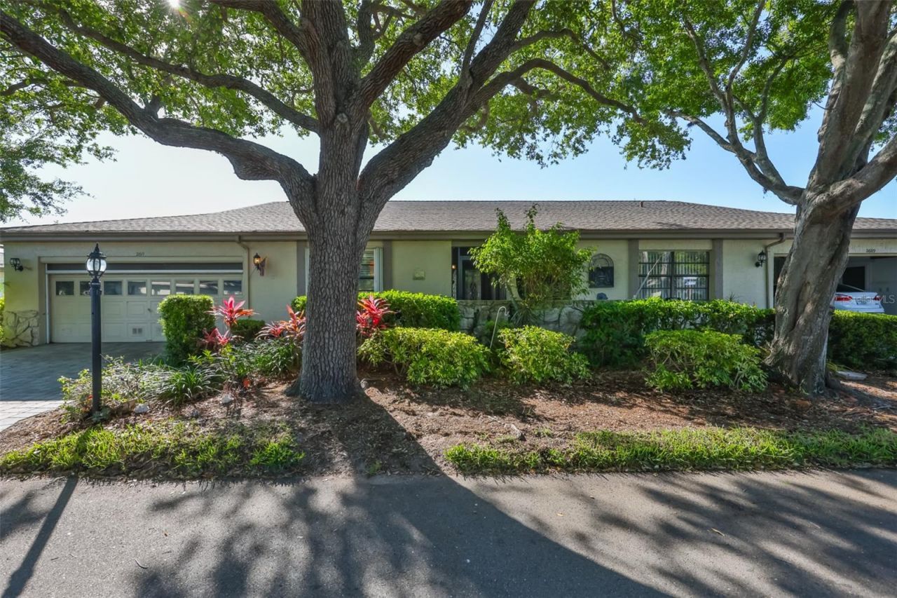 2611 Lancaster Drive , Unit 33, Sun City Center, FL 33573 Photo