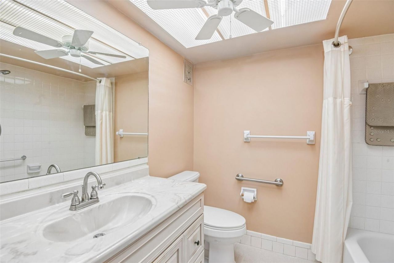 5924 5th Avenue N, Unit 3, Saint Petersburg, FL 33710 Photo