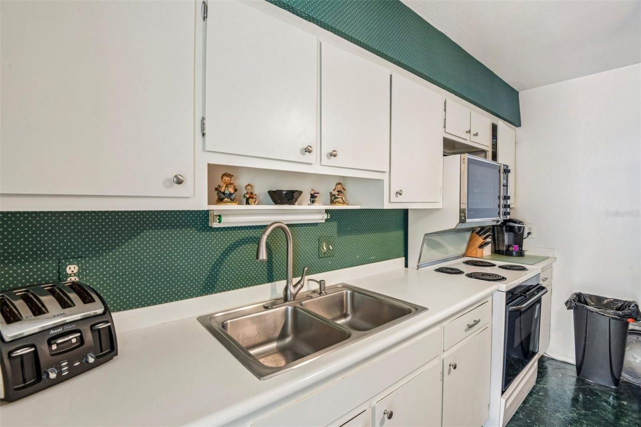 5924 5th Avenue N, Unit 3, Saint Petersburg, FL 33710 Photo
