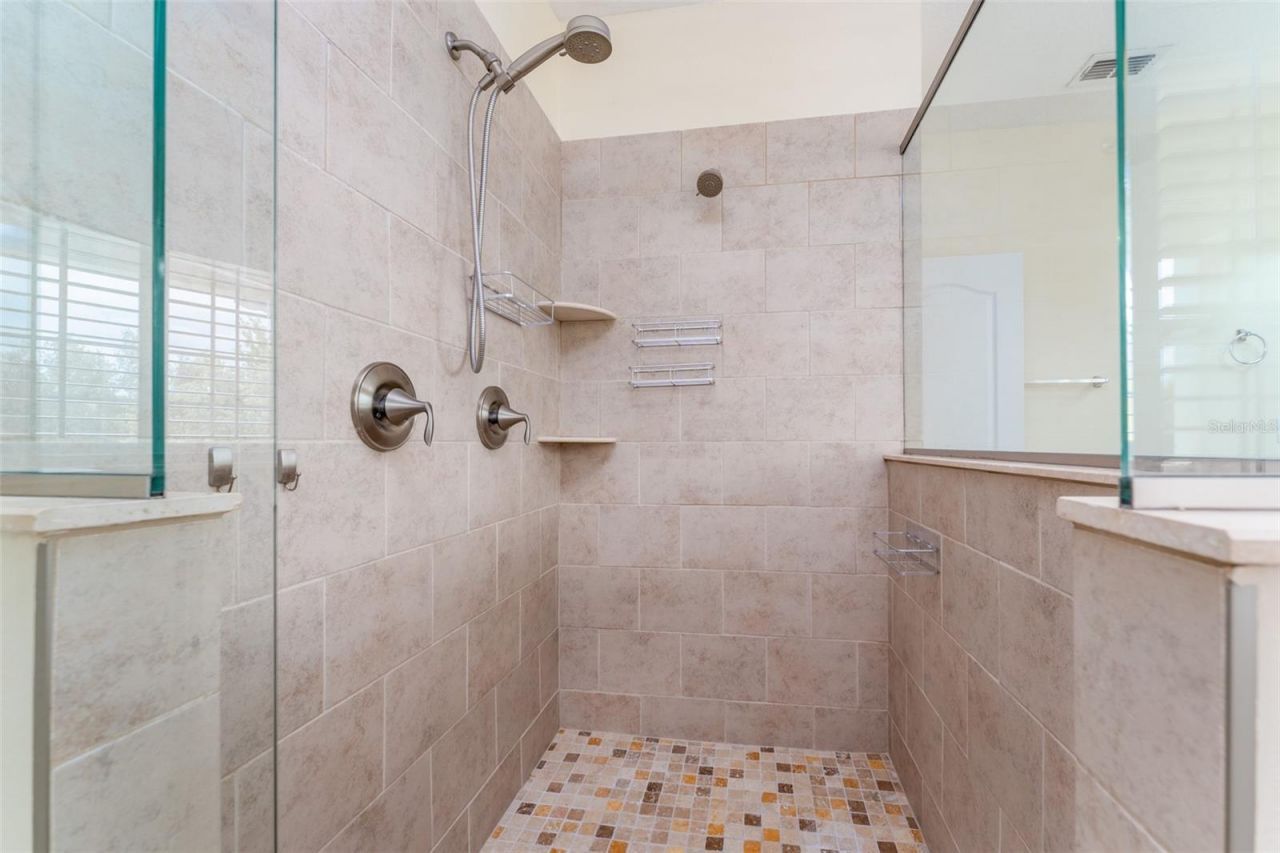 5301 Fishhawk Ridge Dr , Lithia, FL 33547 Photo
