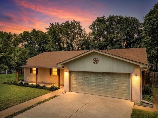 806 S Avenue O, Clifton, TX 76634