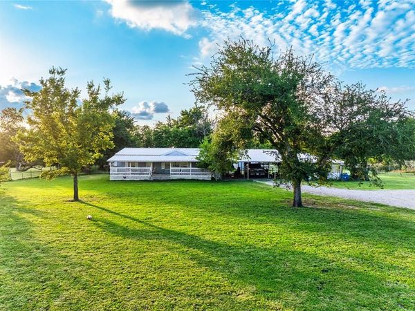5401 E Cheryl Lane , Kaufman, TX 75142