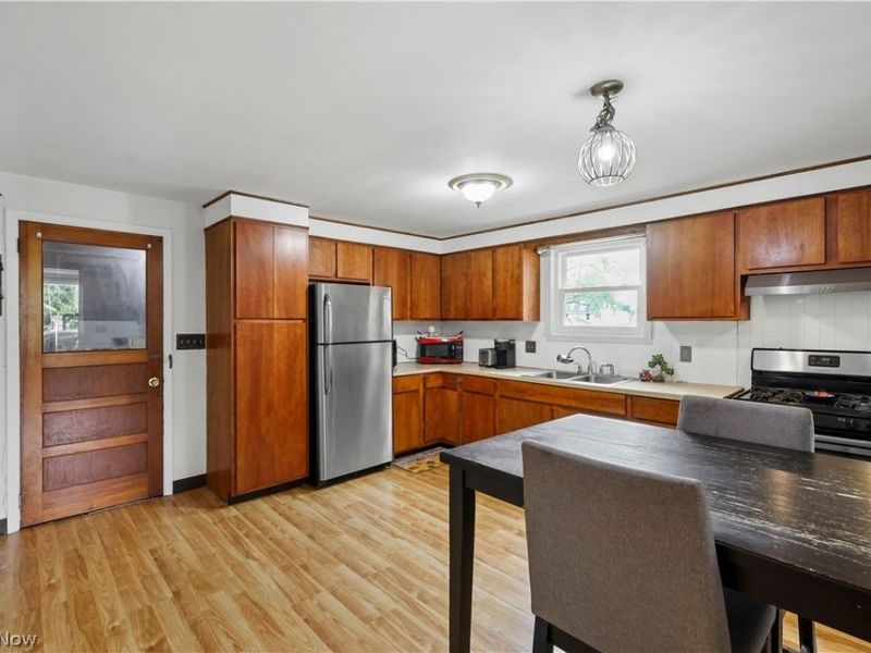 434 E College Street, Alliance, OH 44601 Photo 8
