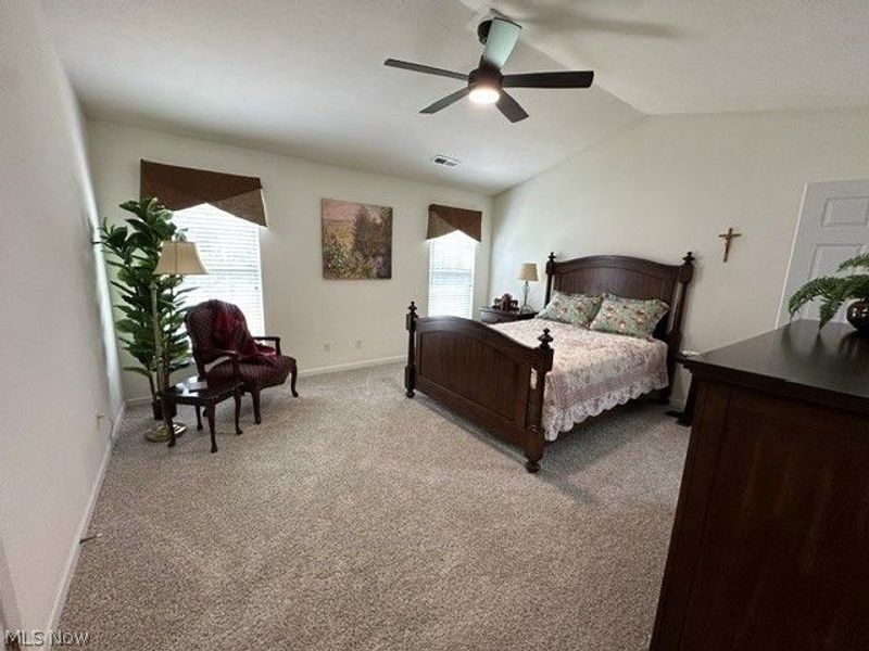 566 Colonial Drive , Painesville, OH 44077 Photo 14