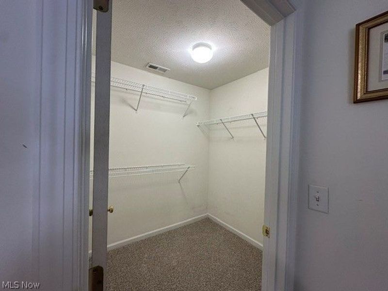 566 Colonial Drive , Painesville, OH 44077 Photo 17