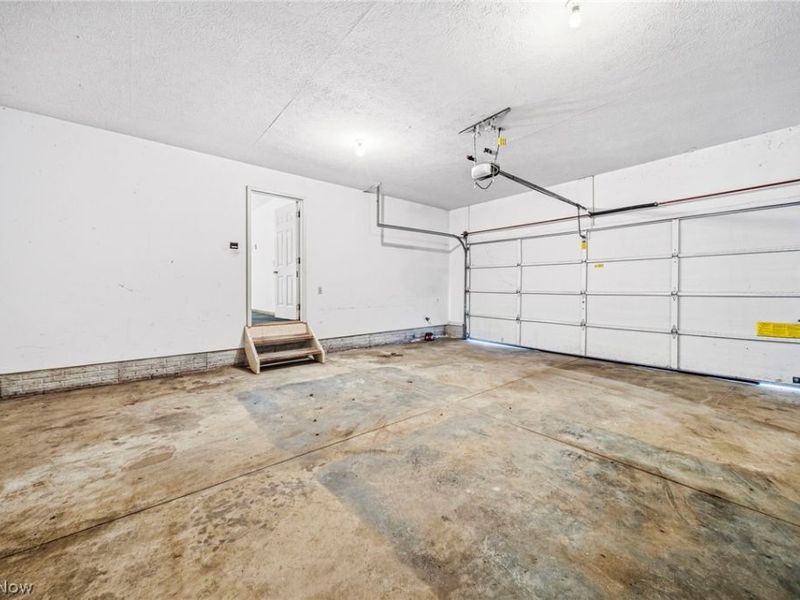 1682 Sugar Creek Creek, Rock Creek, OH 44084 Photo 12