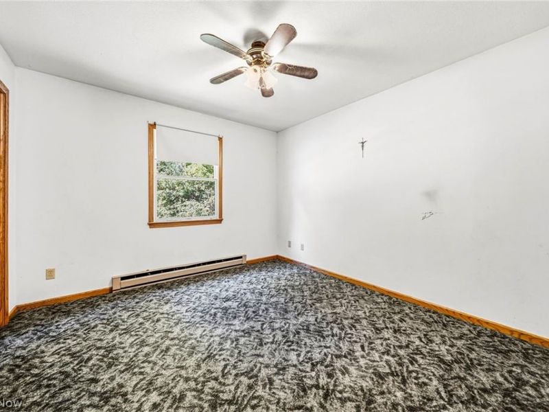 1682 Sugar Creek Creek, Rock Creek, OH 44084 Photo 19