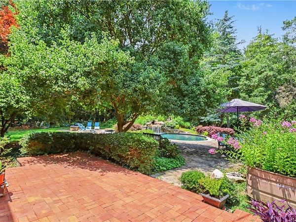 390 Virginia Hills Rd , Royston, GA 30662