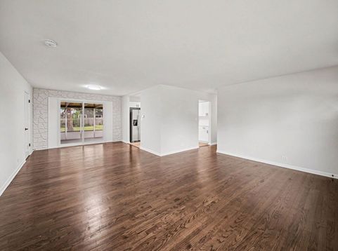 Main Photo