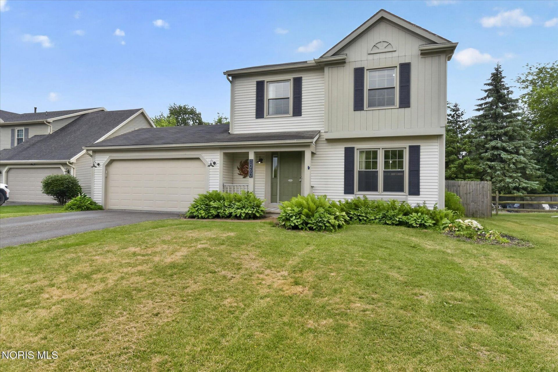 1060 Little Creek Drive, Perrysburg, OH 43551 Main Photo