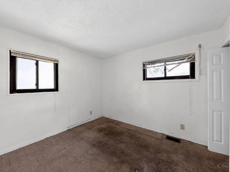 8868 Ebro Court, Cincinnati, OH 45231 Photo 11
