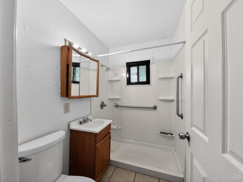 8868 Ebro Court, Cincinnati, OH 45231 Photo 13