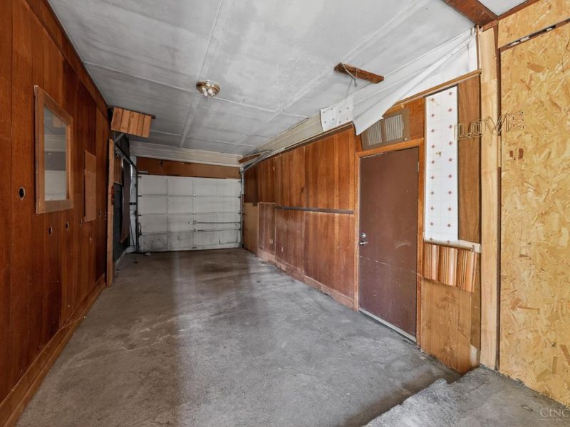 8868 Ebro Court, Cincinnati, OH 45231 Photo 16