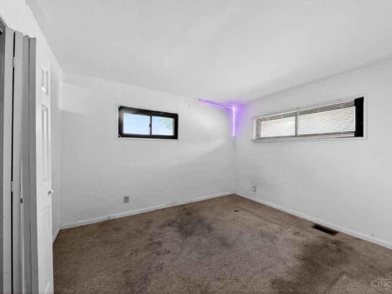 8868 Ebro Court, Cincinnati, OH 45231 Photo 7