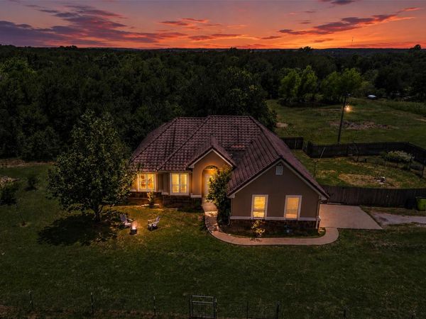 437 Balch RD, Elgin, TX 78621