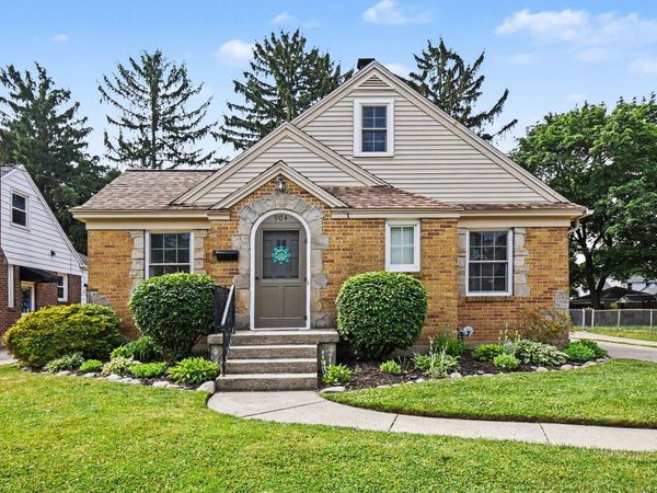 904 Mayhew Wood Drive SE, Grand Rapids, MI 49507