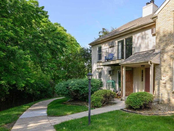 6758 Park Ridge Drive, Unit C, Madison, WI 53719