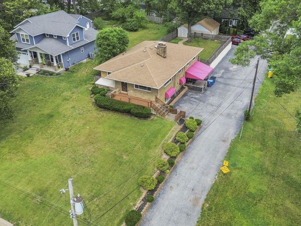1533 N Broad Street , Griffith, IN 46319