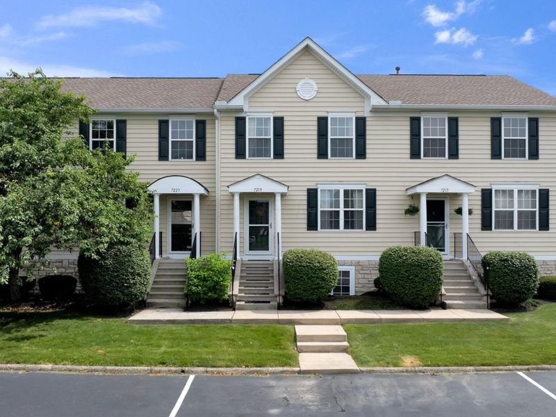 7219 Colonial Affair Drive , Unit 12, New Albany, OH 43054 Photo 1
