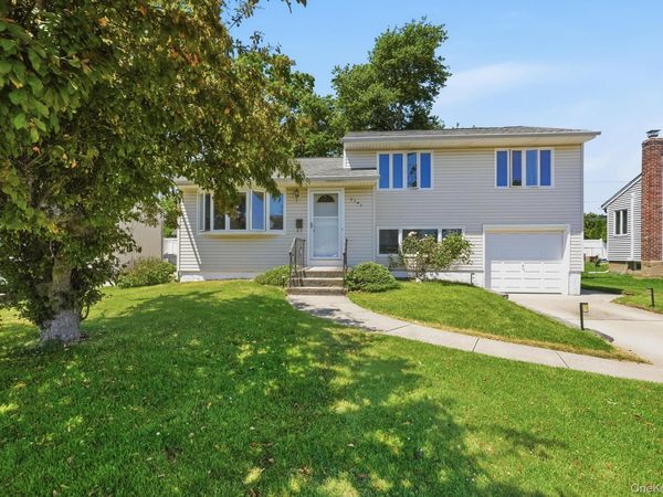 3547 Northview Avenue, Wantagh, NY 11793