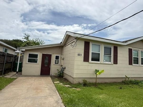 523 TULLULAH Avenue , River Ridge, LA 70123
