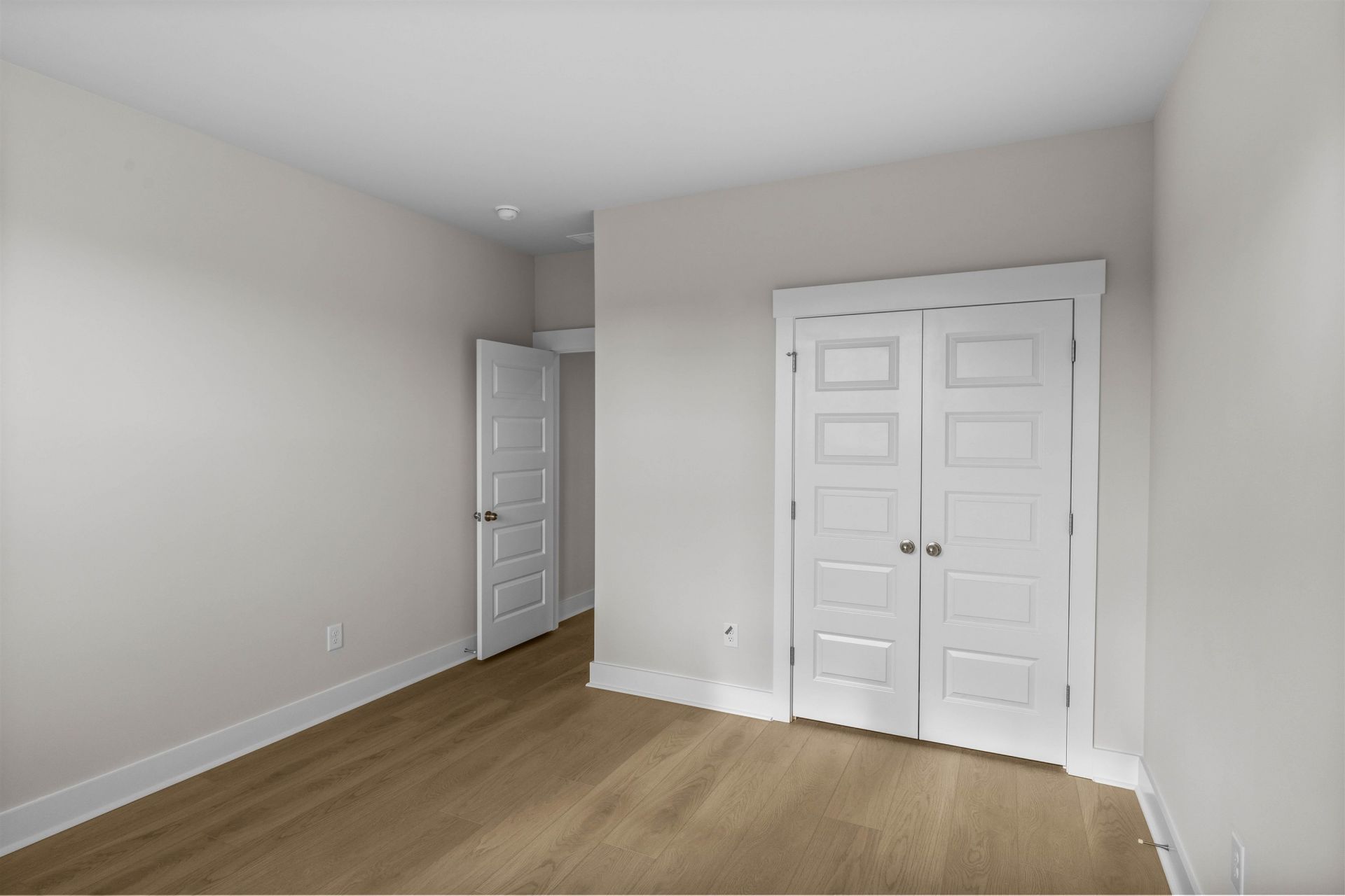 207 Atlantic Breeze St. Photo 11